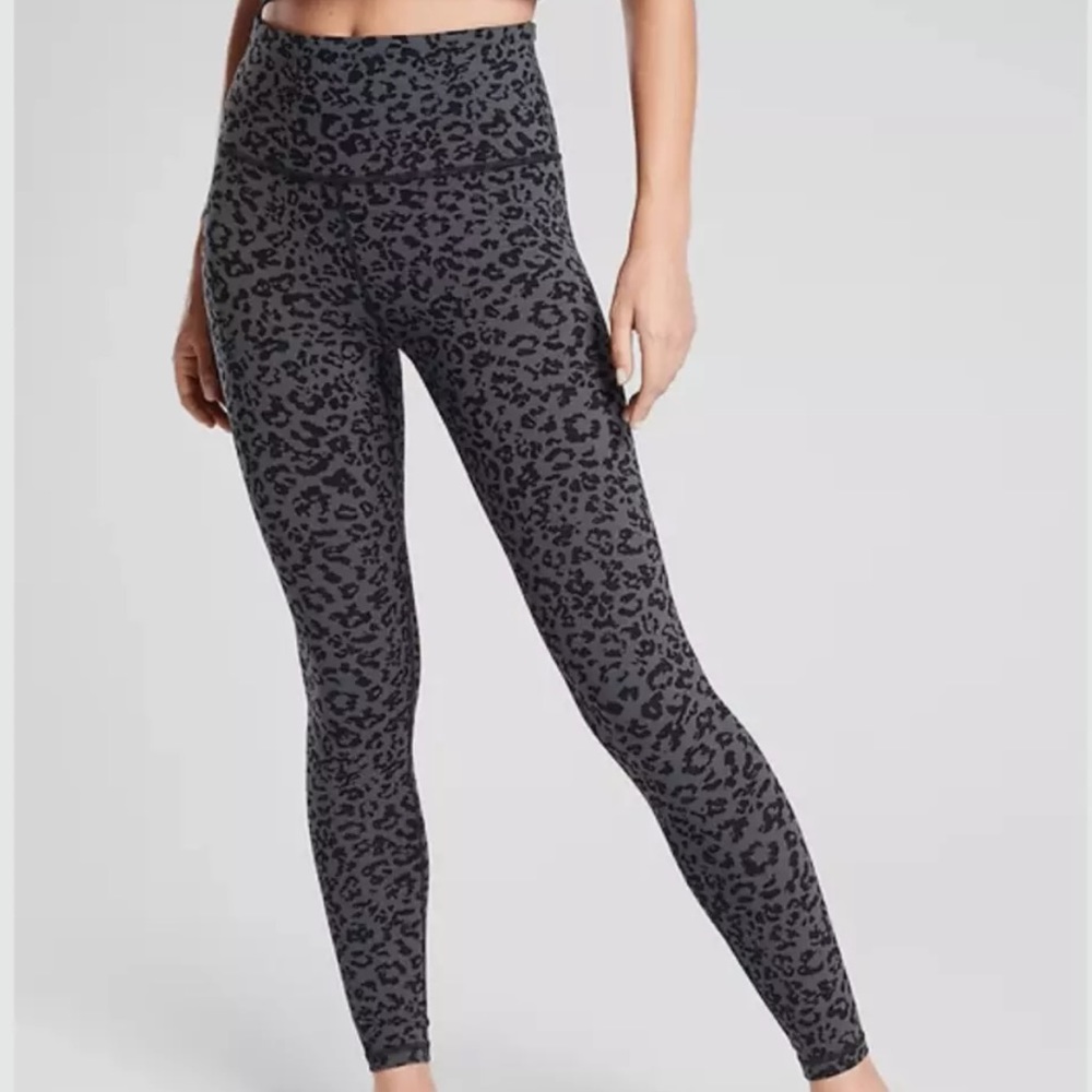 Athleta Leopard Salutation II Ultra High Rise Tight Leggings 7/8 Ankle